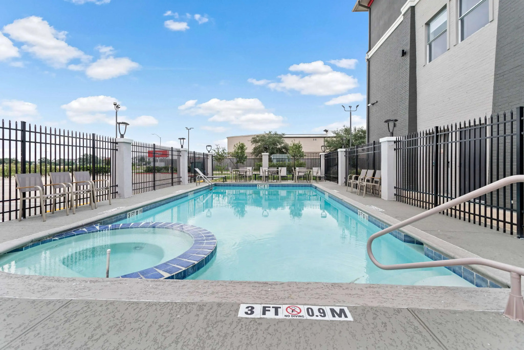 Hawthorn Extended Stay by Wyndham Port Arthur