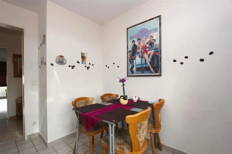 6024 Private Room