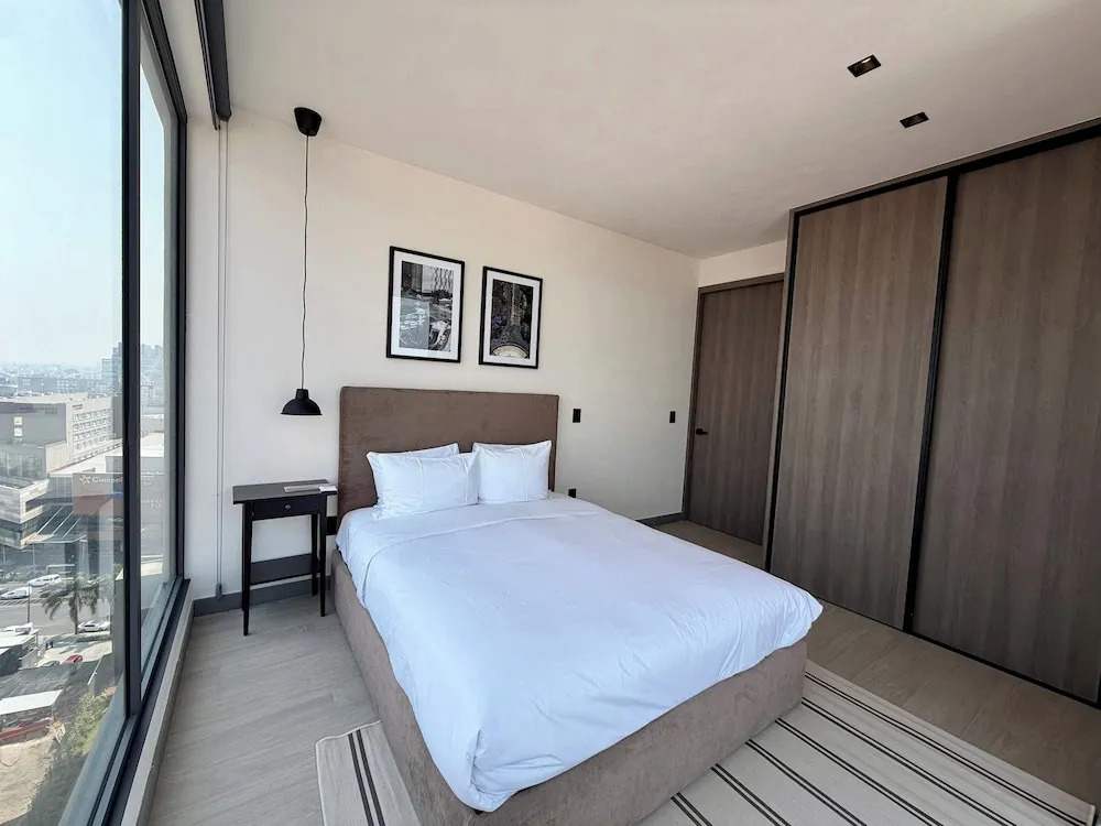 w Engaging 3BR w Balcony in Be Grand del Valle