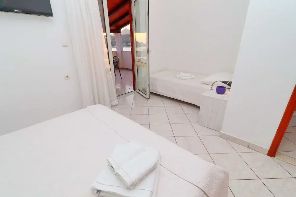 Seafront Apartments Anthony