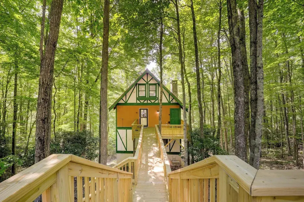 Wooded Retreat w/ Decks & Views in Beech Mountain!