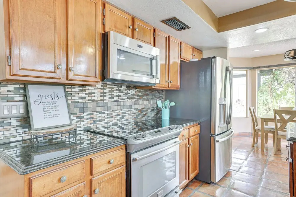 Family-friendly Home w/ Pool & Fire Pit in Peoria