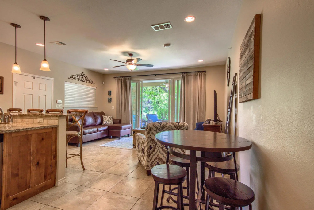 Rio Vida RG 104 in Canyon Lake