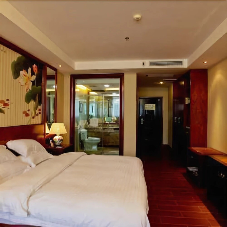 Caizhi Dongfang Hotel