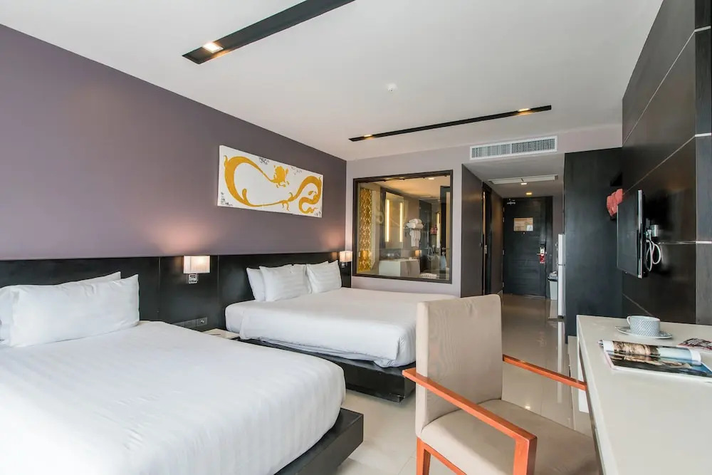 4616 - Studio With Balcony & Pool Near Patong Beach