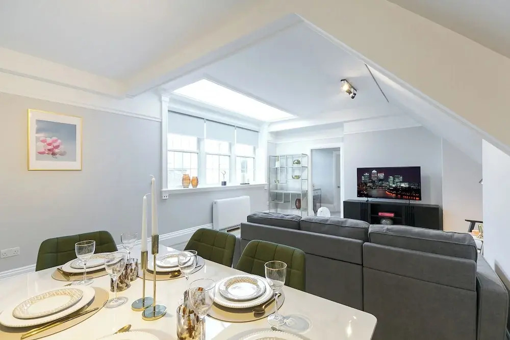 Urban Chic - Dorset Street