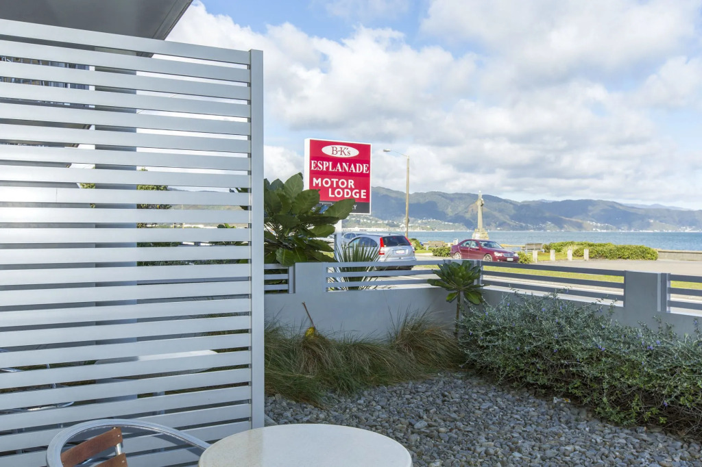 BKs Premier Motel Esplanade