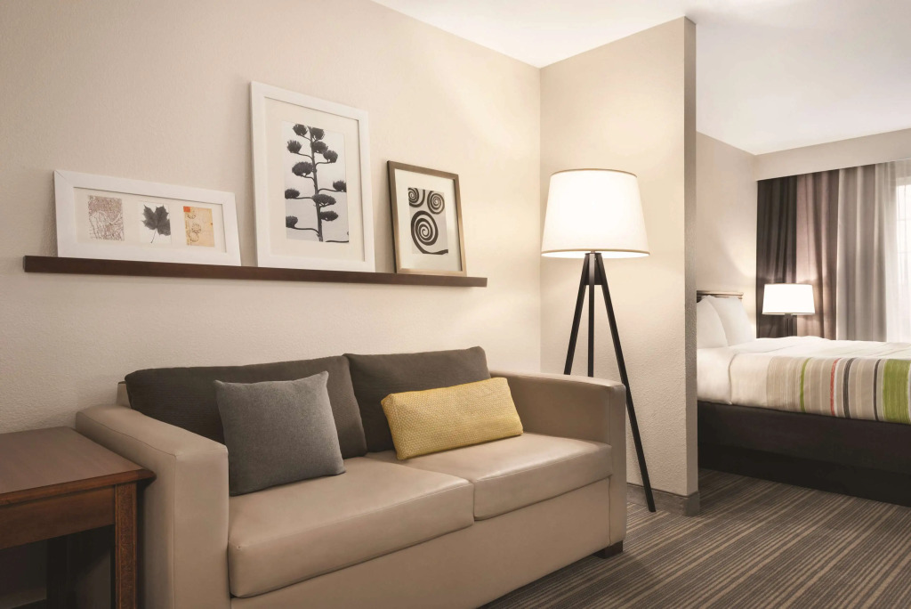 Country Inn & Suites by Radisson, Michigan City, IN