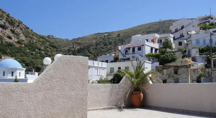 Manolis Maria Flitzani Studios