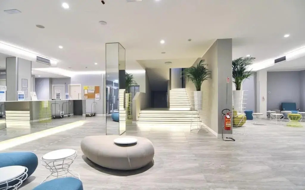 Marina Palace Hotel