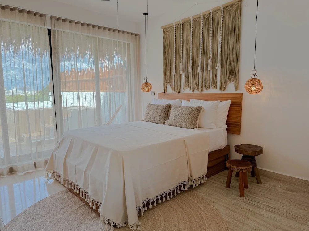 Charming One Bedroom Penthouse With Private Pool By Sandy Powerful