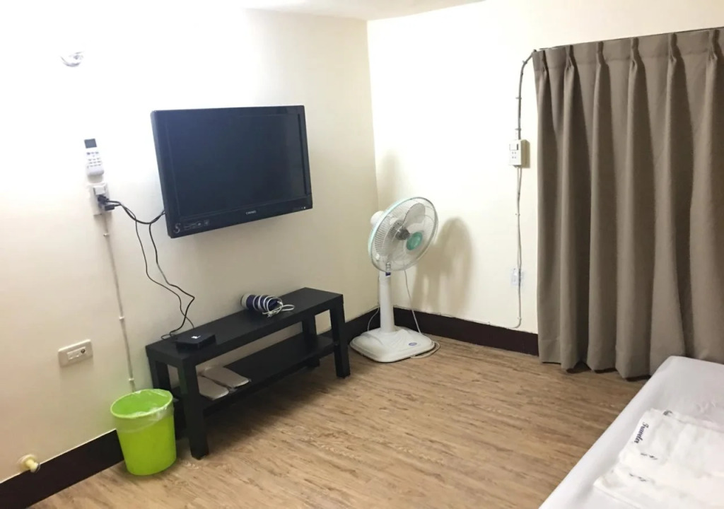 Traveler Station