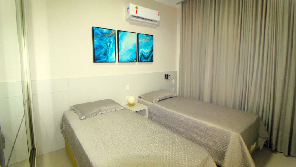 1072 - Apartamento 3 suítes Alto Padrão com SPA na Praia de Bombinhas