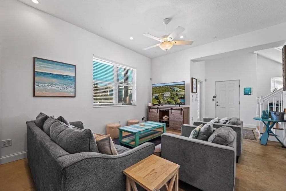 Beach Arcade - Palm Coast, Florida 4 Bedroom Home