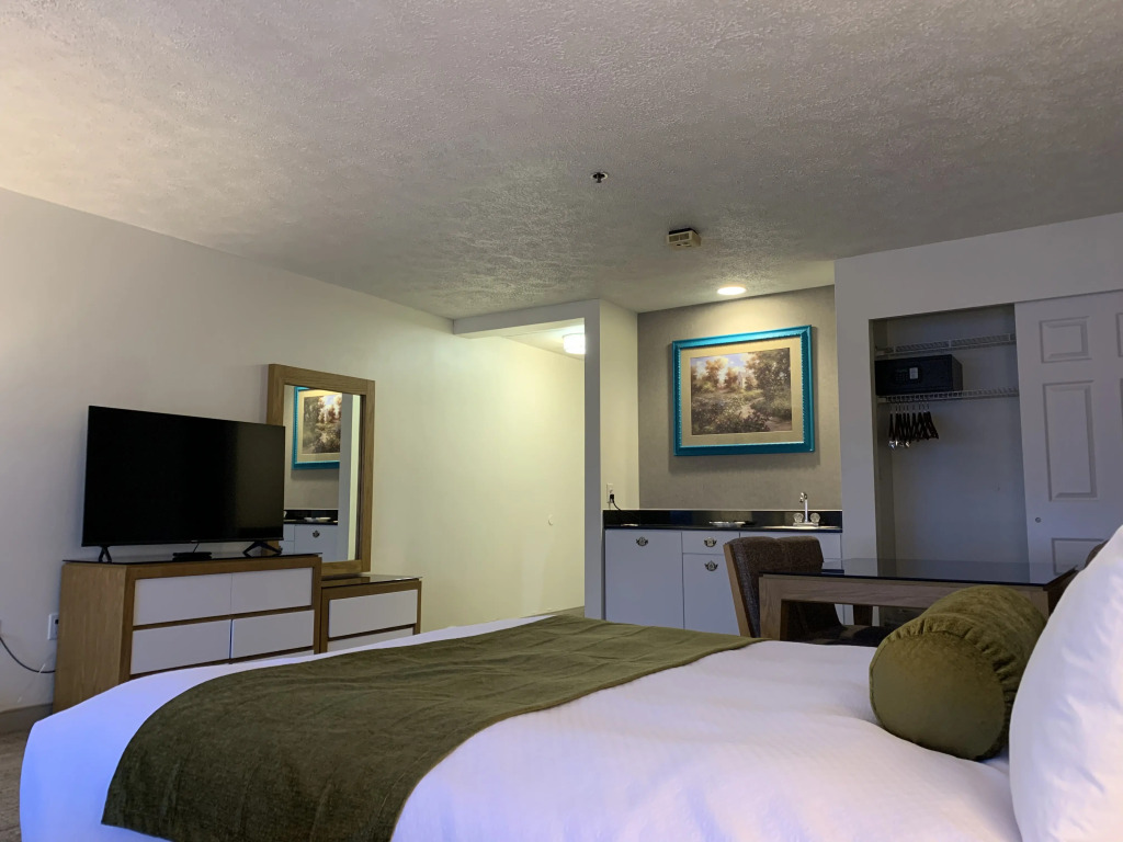 Split Rock Resort