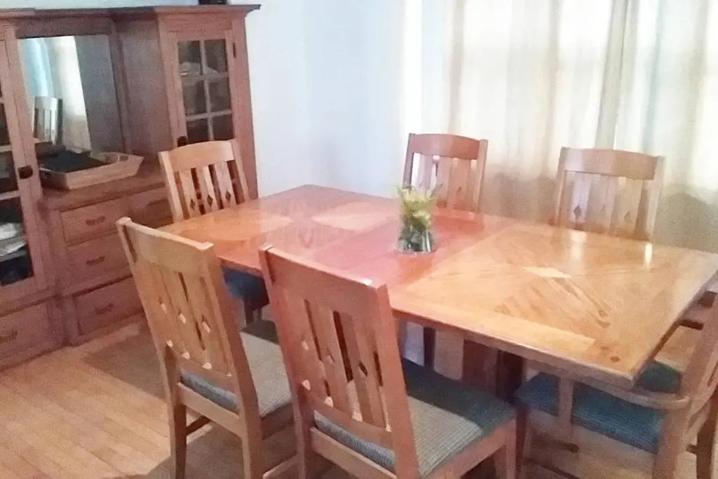 Comfortable 3 BR Craftsman Bungalow in Milwaukee's Bay View Neighborhood