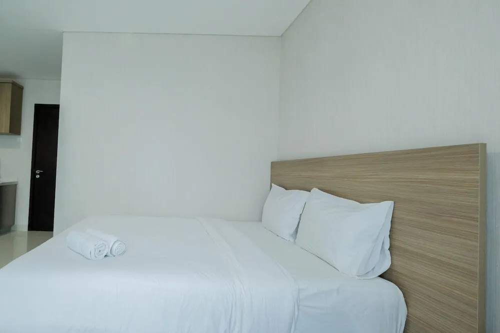 Modern Brooklyn Studio Apartment near IKEA Alam Sutera