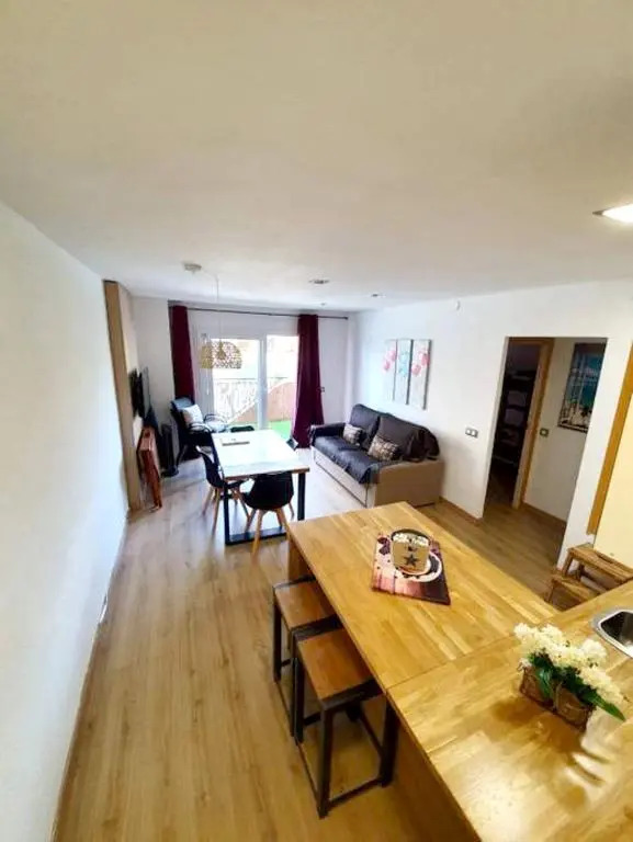 One bedroom appartement at Empuriabrava 50 m away from the beach with lake view and furnished terrace