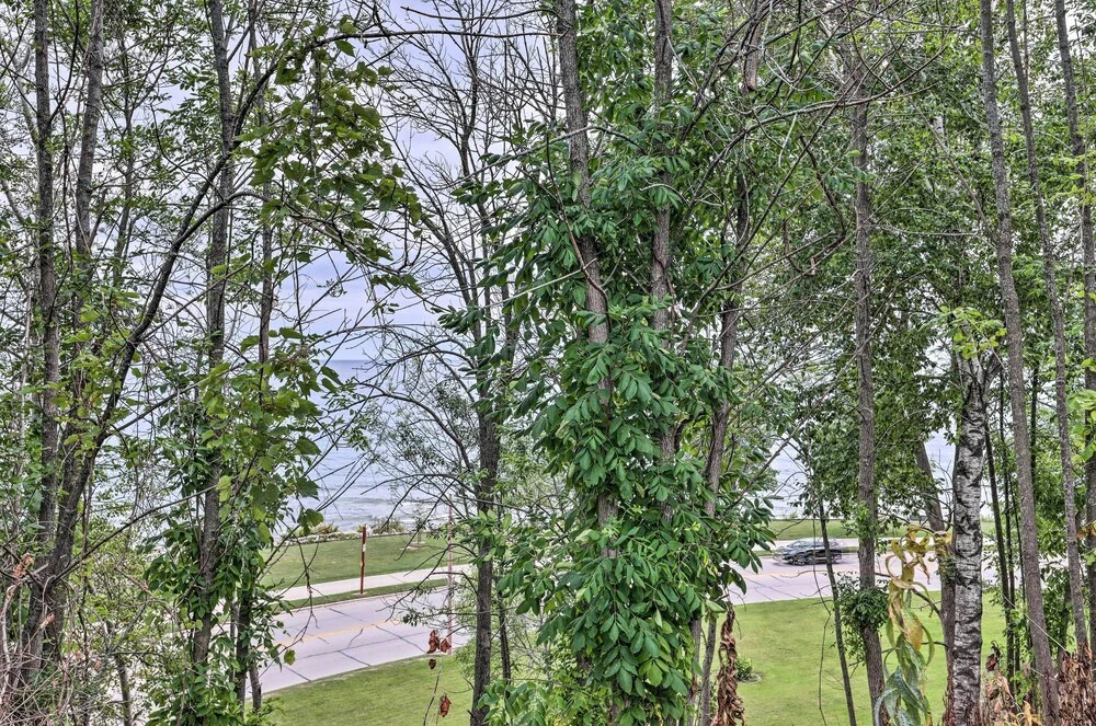 Sheboygan Home w/ Views of Lake & Lighthouse!