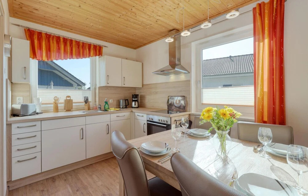 Amazing Home in Altefähr/rügen With 2 Bedrooms, Sauna and Wifi