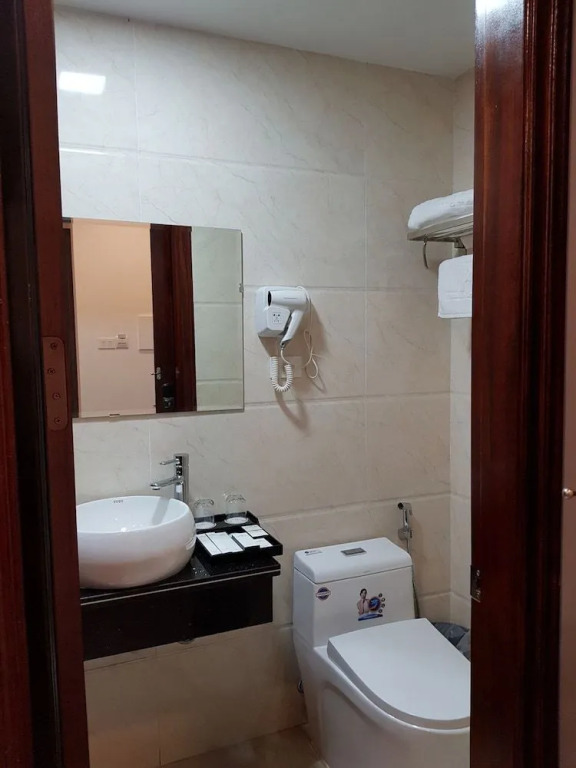 Helen Halong Hotel