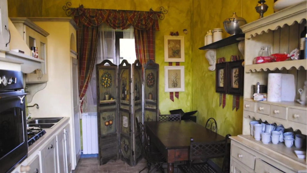 Independent Farmhouse With 7 Bedrooms and Pool Lago Trasimeno-luna Chiara