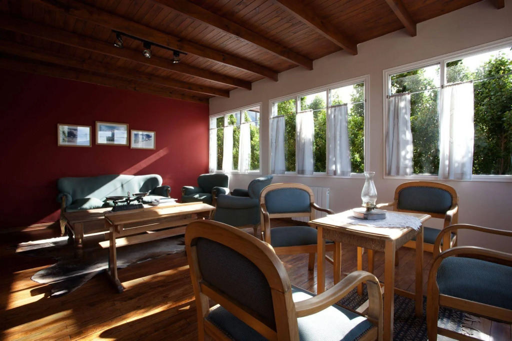 Hosteria Cauquenes De Nimez