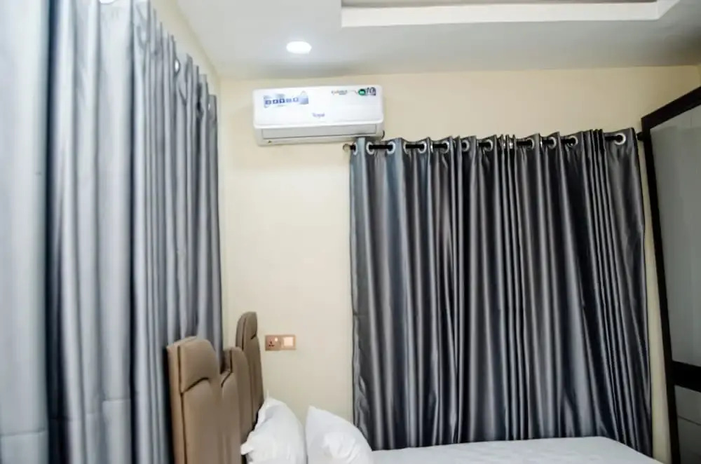 Furnished Studio Apartment in a Secure and Serene Part of Ibadan
