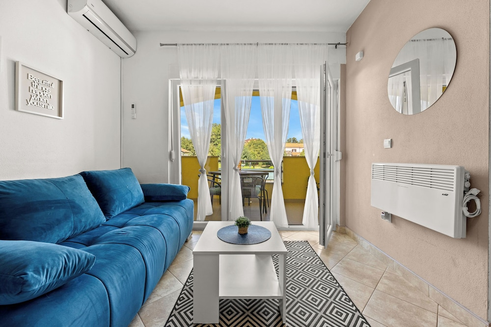 Apartments Rondine