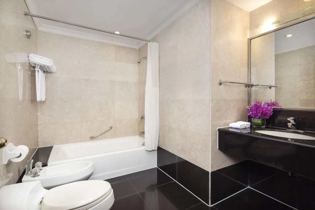 Jin Jiang Pacific Hotel