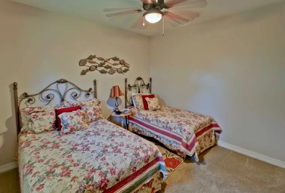Sea Glass 4 2 Bedroom Condo