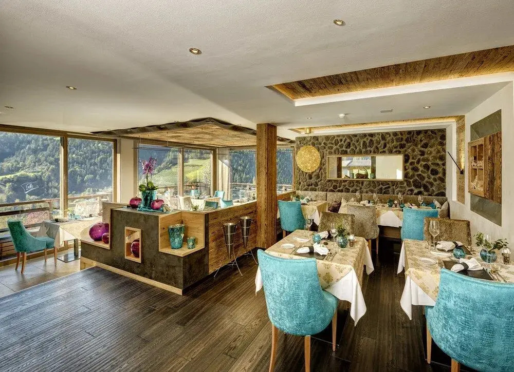 Andreus Resorts