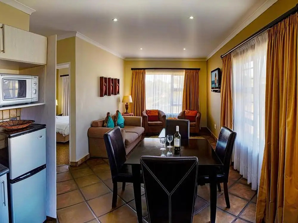 Room-double Bed and Sleeper Couch, Luxur