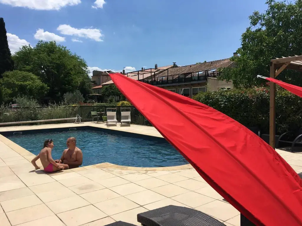 Logis Hôtel & Spa Déjeunez Sous LArbre