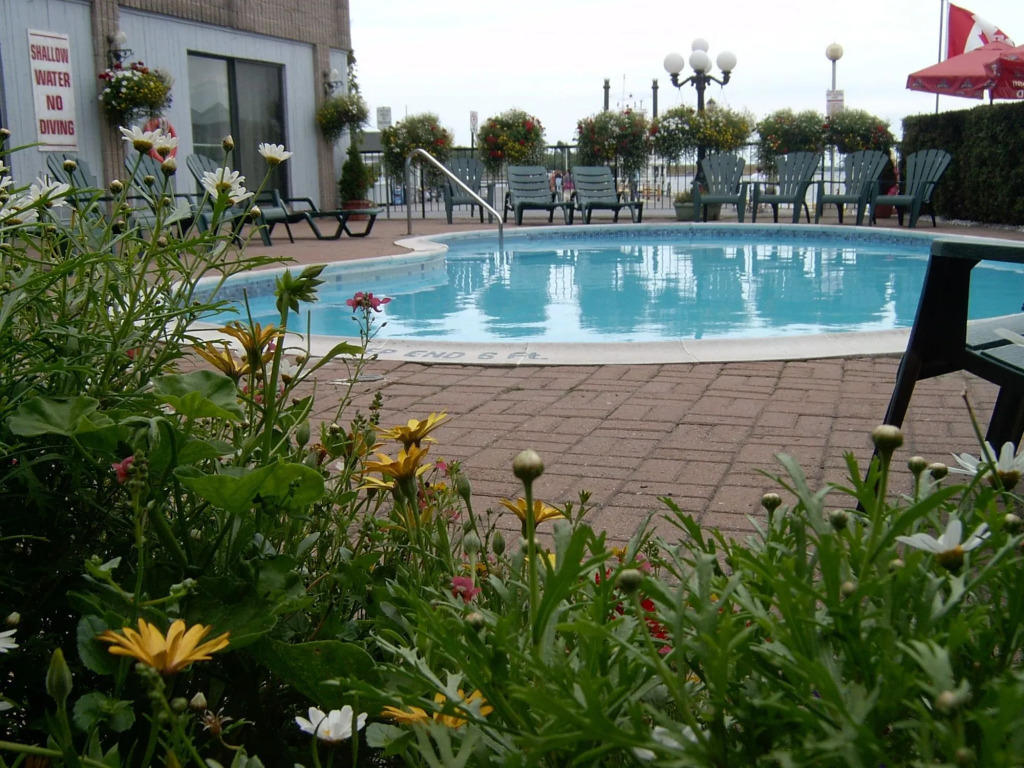 Confederation Place Hotel