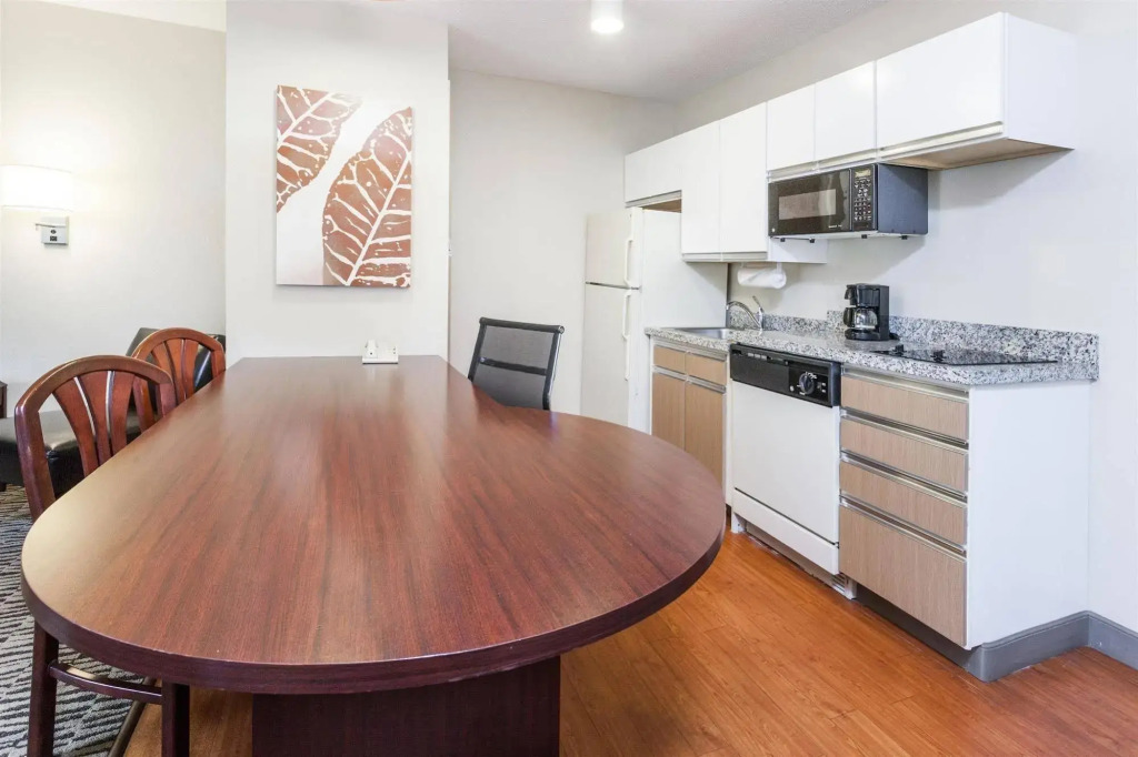 MainStay Suites Detroit Auburn Hills
