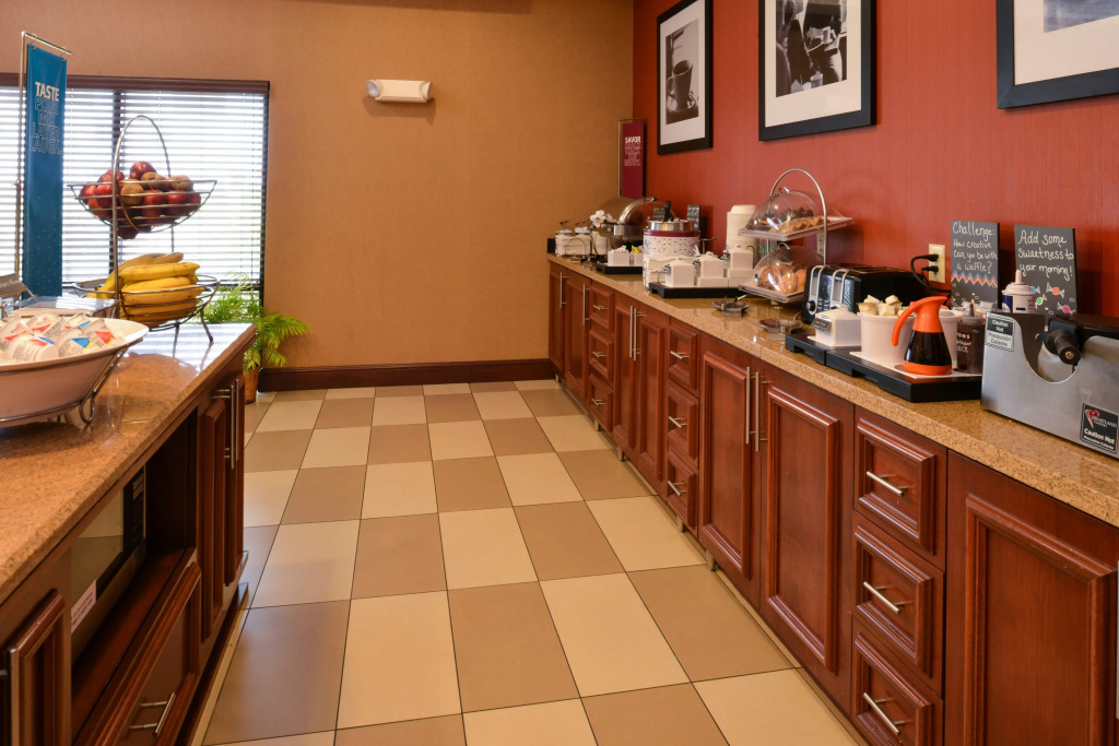 Hampton Inn by Hilton Litchfield