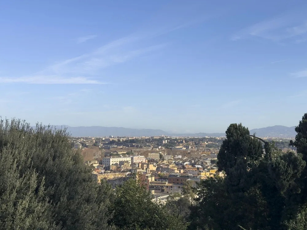 Trastevere 2 BR Cozy Apartment