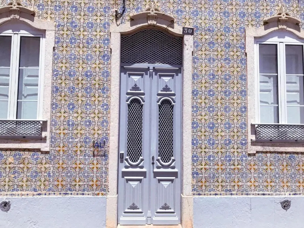Yellow Barqueta Studio