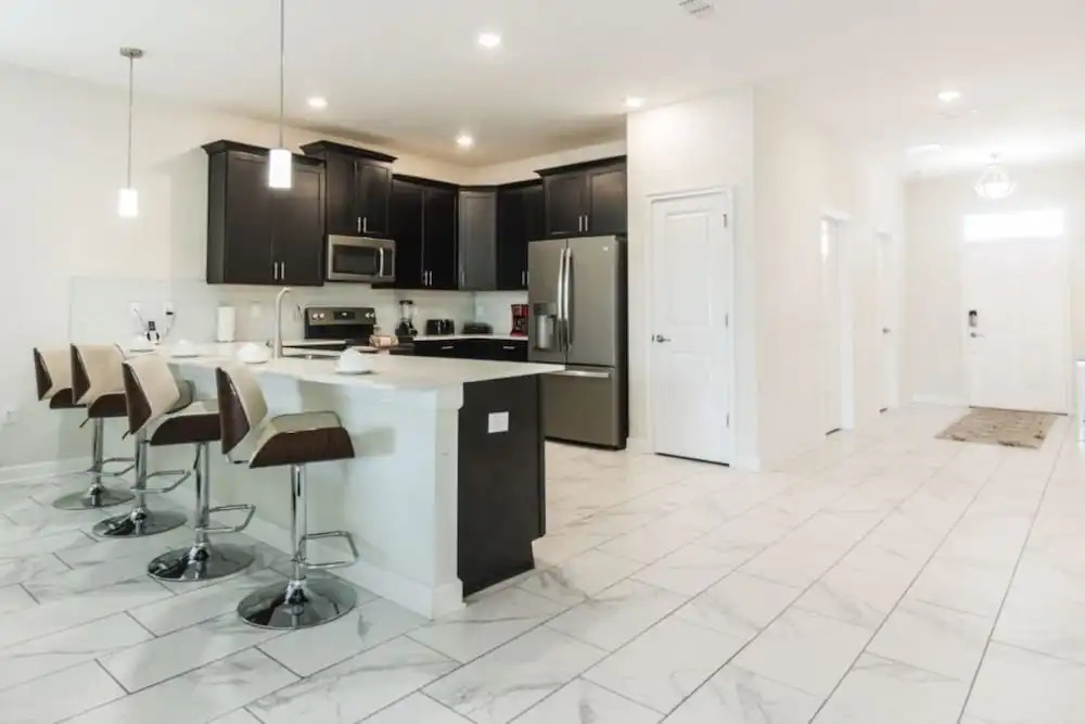 Gorgeous Home with Pool and Game Room CG1680