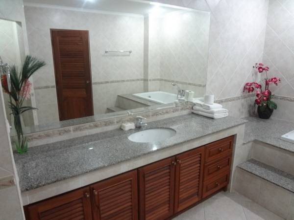 Villa View Talay near Walking Street and beaches