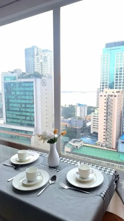 Yhen Airbnb Manila