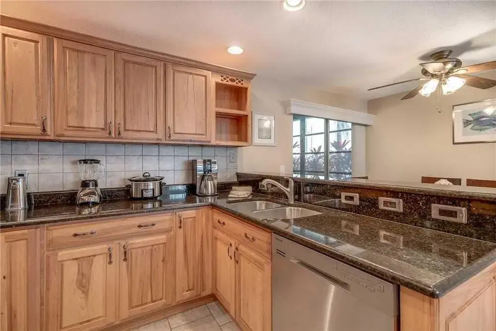 Madeira Beach Yacht Club 343H by Distinctive Beach Rentals