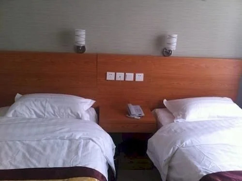 Sanmu Fashion Hotel