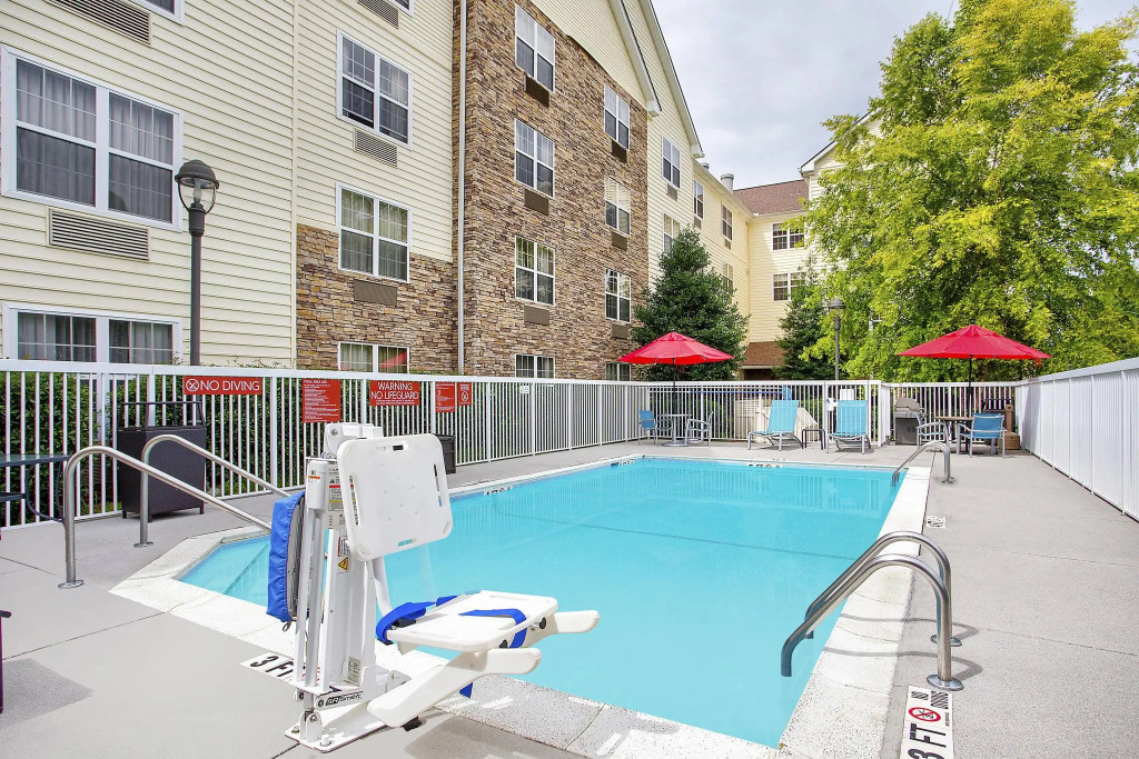 Courtyard by Marriott Knoxville Cedar Bluff