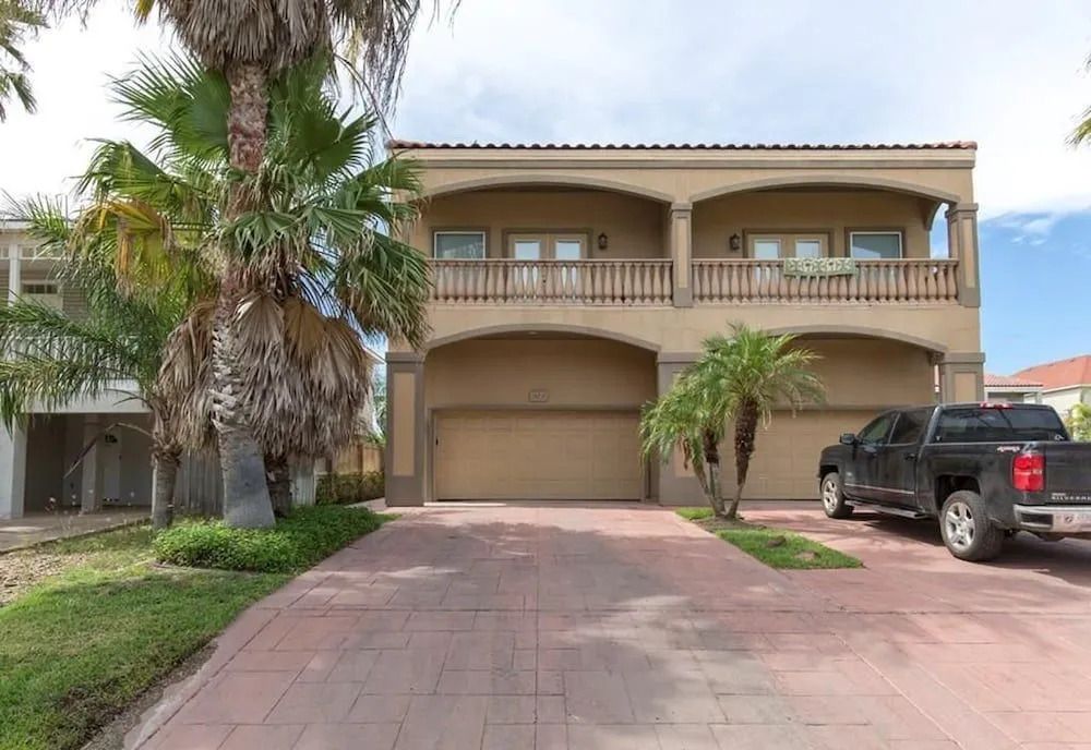 Casa Picasso 3 BR Home with Private Pool