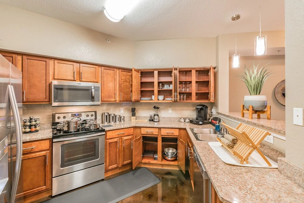 Channelside Apartment BC-320