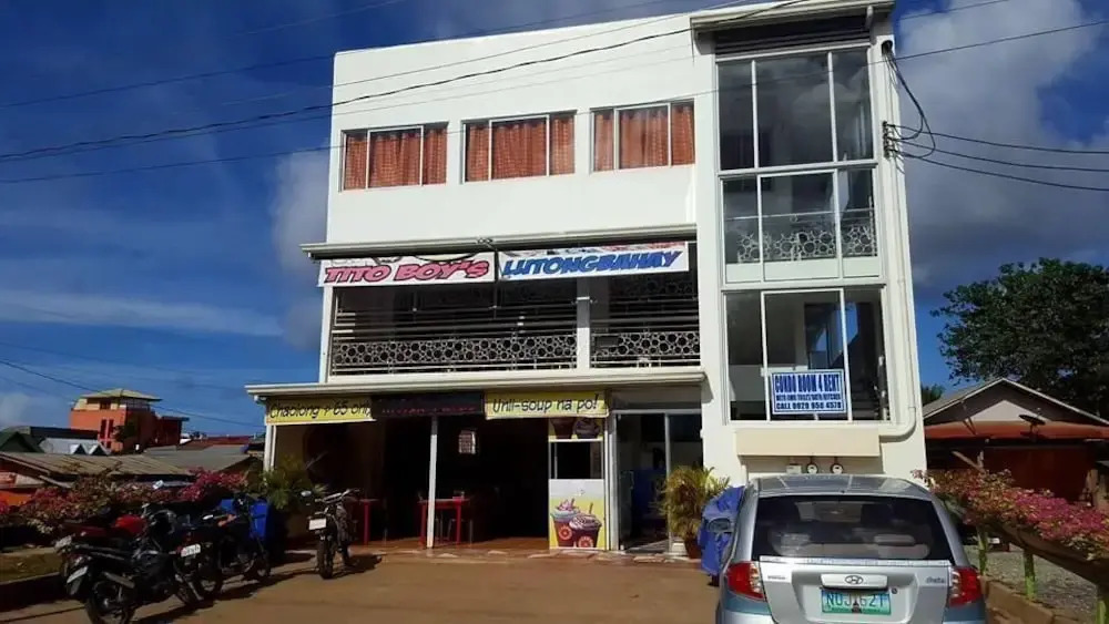 University Condotel by Oyo Rooms