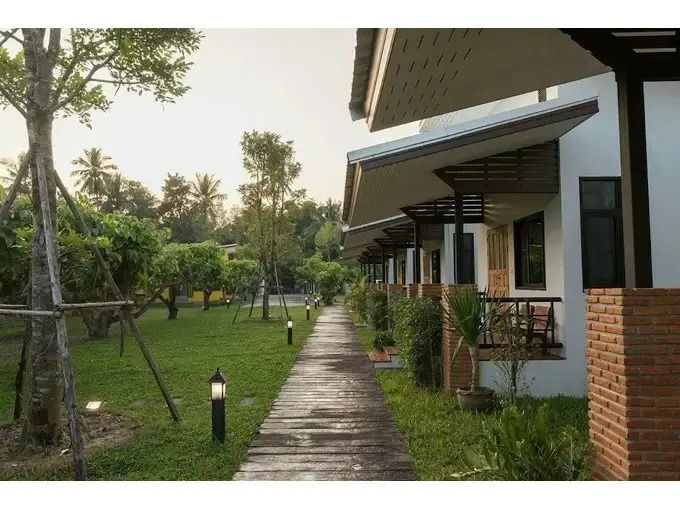 Baansuan Tisa Resort