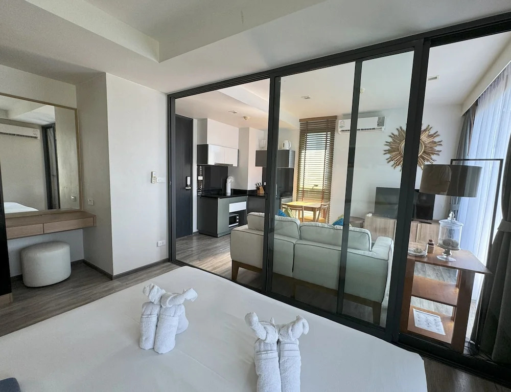 The Deck Condominium by Lofty
